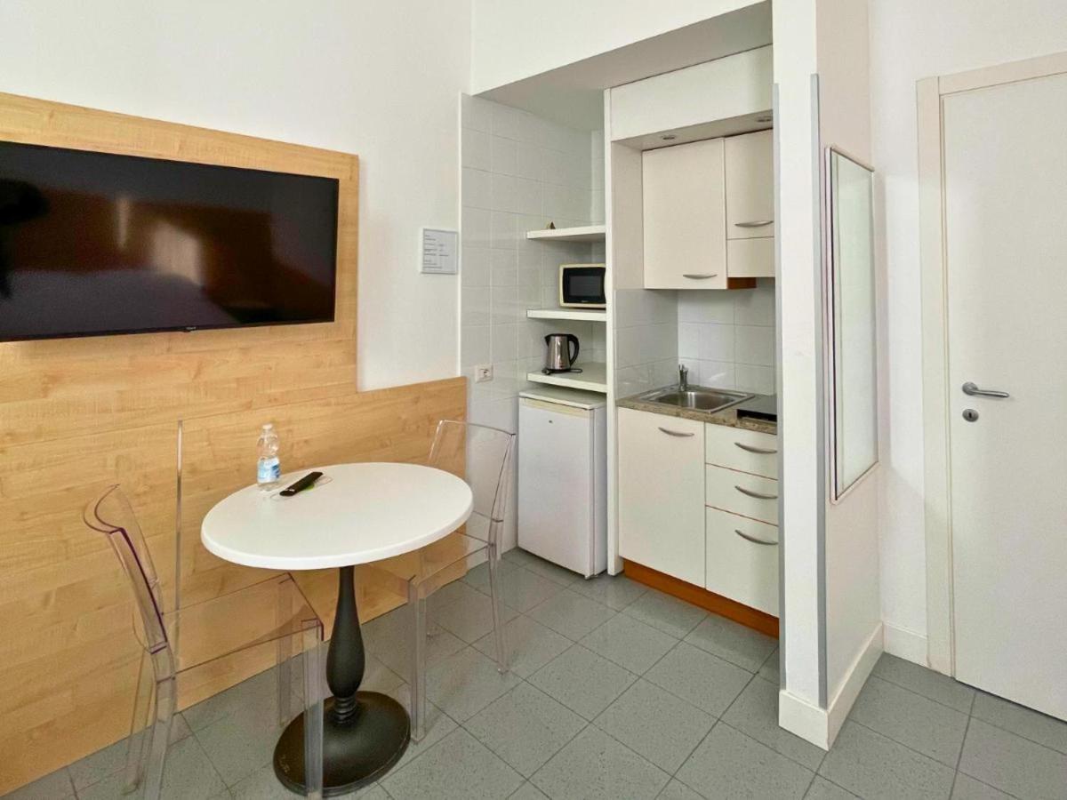 Navigli Suites Milano Esterno foto